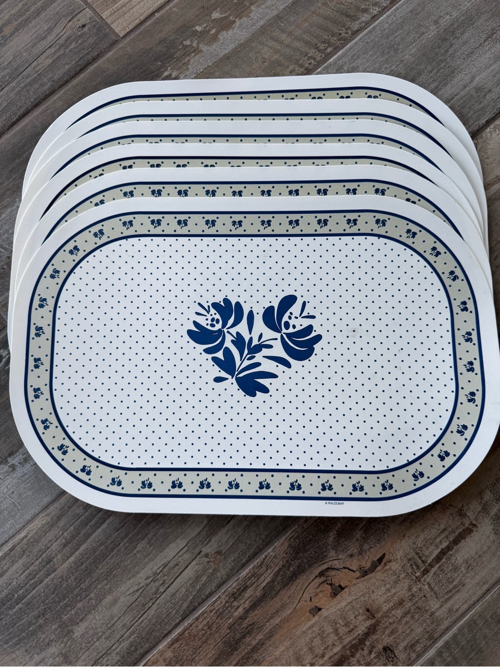 Pfaltzgraff Yorktowne reversible vinyl placemats